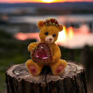 Resin Bear Figurine Valentine Brown Bear Pink Heart Crystal Tiara Home Decor